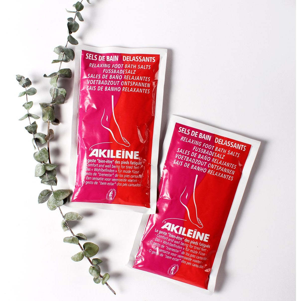 AKILEINE Foot Bath Salts 2 x 150 g, box of salts for a relaxing foot bath, Akileine red line